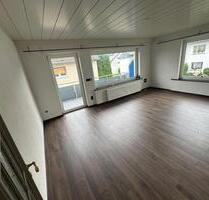 Renovierte 3-Zimme Wohnung mit neuer Einbauküche und modernem Bad - Herford Diebrock