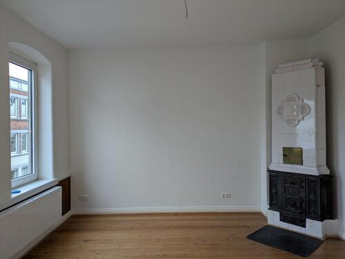 Foto - Ansprechende 3-Zimmer-Altbau-Wohnung in zentraler Lage