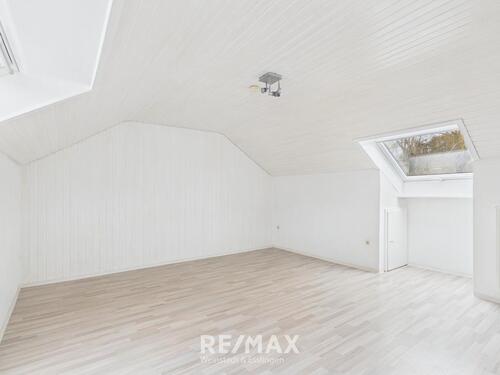 Foto - 1.5 Zimmer Dachgeschoßwohnung zur Miete in Schorndorf