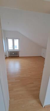 Foto - 2.5 Zimmer Dachgeschoßwohnung zur Miete in Wiesbaden