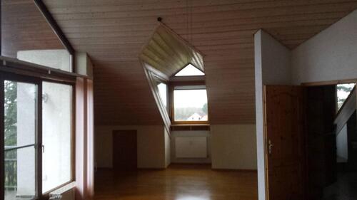 Foto - Lichtdurchflutete große 4-Zimmer.Dachgeschoßwohnung