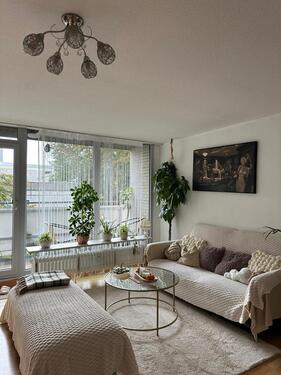 Foto - Helle Mietwohnung Dachgeschosswohnung mit großer Balkonfläche