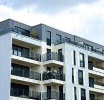 Erstbezug mit Weitblick – 2-Zimmer-Wohnung mit Balkon, EBK & Stil - Berlin Neukölln