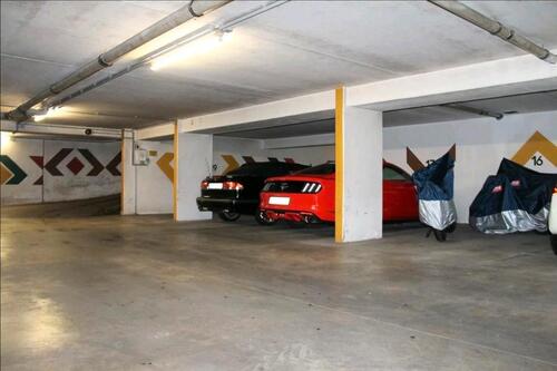 Foto - vermiete Tiefgaragenplatz in 51467 GL, Cabrio, Motorrad, Oldtimer