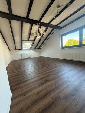 Foto - 1 Zimmer DG-Wohnung in Vormwald zu vermieten