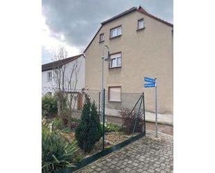 Einfamilienhaus zu verkaufen - 95.000,00&nbsp;EUR Kaufpreis, ca.&nbsp; 100,00&nbsp;m&sup2; in Lützen (PLZ: 06686)