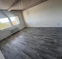 Schöne 4 Zimmerwohnung mit Loggia ab November - Babenhausen