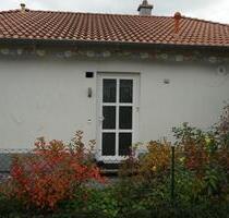Niedrigenergie Bungalow im KfW 70 Standard und in Massivbauweise - Hagenbüchach
