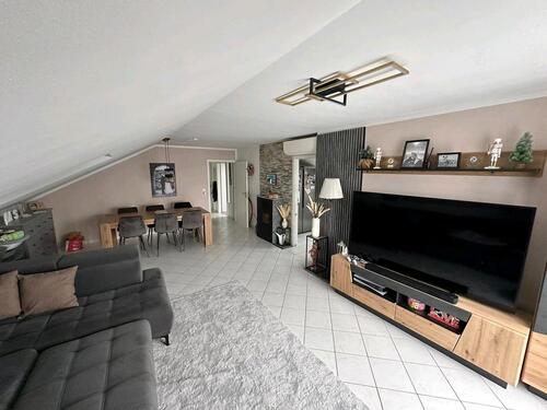 Foto - 5-Zimmer-Wohnung - 280.000,00&nbsp;EUR Kaufpreis, ca.&nbsp; 110,00&nbsp;m&sup2;