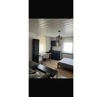 Büroraum 1.OG mit separaten WC - 280,00&nbsp;EUR Kaltmiete, ca.&nbsp; 18,00&nbsp;m&sup2; in Göppingen (PLZ: 73037) Bruckwasen