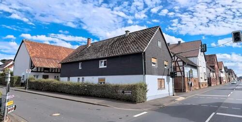 Foto - Schnuckeliges Einfamilienhaus mit großer Ausbaumöglichkeit