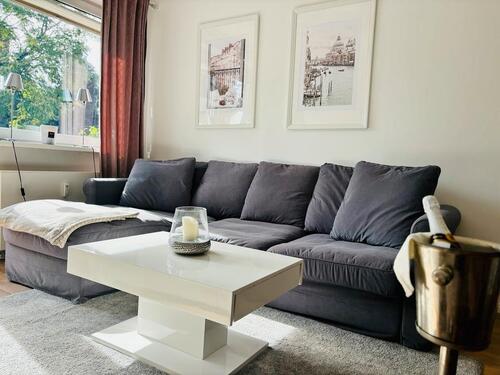 Foto - Möblierte Wohnung mit Balkon in Stellingen: verfügbar Mai-Dez