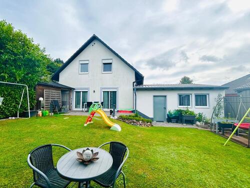 Foto - Einfamilienhaus - 360.000,00&nbsp;EUR Kaufpreis, ca.&nbsp; 110,00&nbsp;m&sup2;