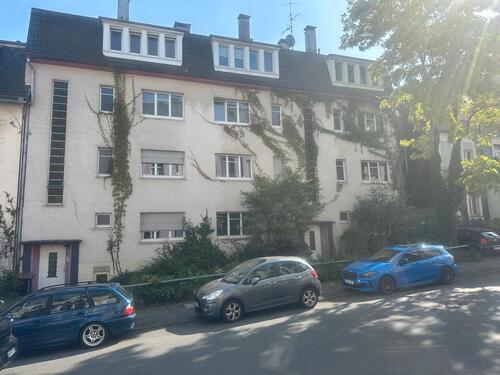 Foto - 4Zimmer Dachgeschosswohnung - 1.200,00&nbsp;EUR Kaltmiete, ca.&nbsp; 107,00&nbsp;m&sup2;