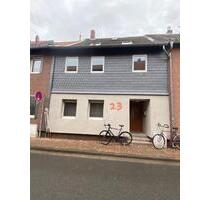 Handwerker aufgepasst! Top saniertes Stadthaus Doppelgarage - Gronau (Leine)