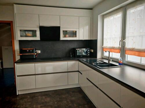 Foto - Haus im gepflegten Zustand mit viel Platz