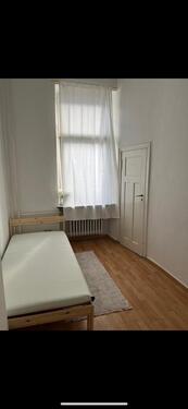 Foto - Zimmer in Neukölln! (WG) - 550,00&nbsp;EUR Kaltmiete, ca.&nbsp; 100,00&nbsp;m&sup2;