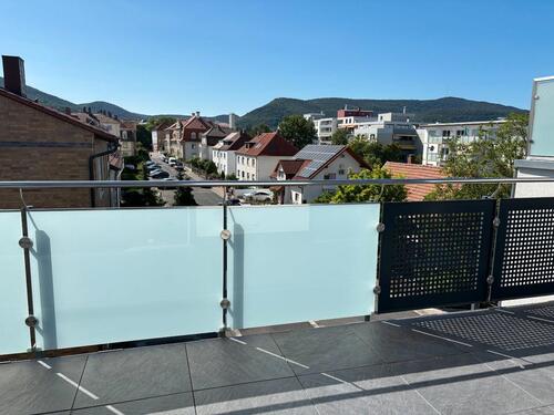 Foto - Helle 2-Zi.-Wohnung mit Aussichts-Balkon & hochwertigen Einbauten