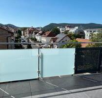 Helle 2-Zi.-Wohnung mit Aussichts-Balkon & hochwertigen Einbauten - Neustadt an der Weinstraße