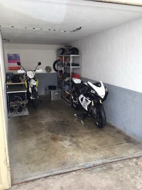 Foto - Garage Stellplatz Motorrad Roller uellendahl Wuppertal
