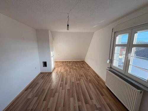 Foto - 3 Zimmer Dachgeschoßwohnung zur Miete in Eisenberg (Pfalz)