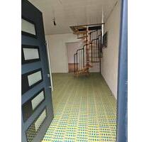 35768 Oberndorf 100m² - 700,00 EUR Kaltmiete, in Siegbach (PLZ: 35768)