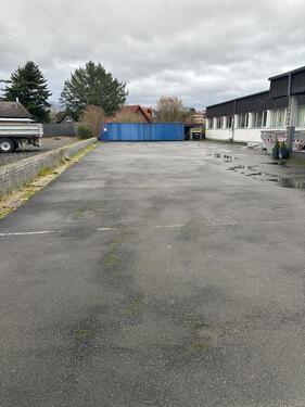 Foto - Parkfläche, Abstellfläche - 30,00&nbsp;EUR Kaltmiete, ca.&nbsp; 15,00&nbsp;m&sup2;