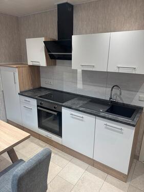 Foto - 2 Zimmer Wohnung 68 qm hochwertig renoviert .