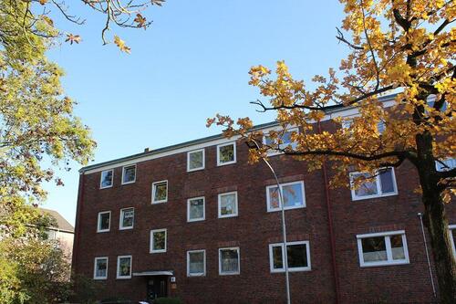 Foto - TT bietet an: Helle und freundliche 3-Zimmer-Mietwohnung mit Balkon in Heppens!
