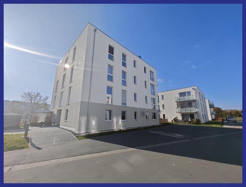 Foto - Neuwertige 4-Raum-Wohnung mit Balkon und 2 Stellplätzen