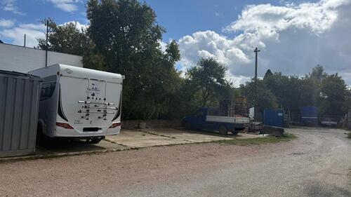 Foto - Abstellplatz Wohnmobil Wohnwagen Boot ect.