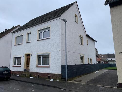 Foto - Einfamilienhaus in Lauenförde - 165.000,00&nbsp;EUR Kaufpreis, ca.&nbsp; 170,00&nbsp;m&sup2;