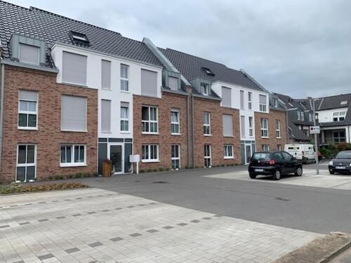 Foto - PKW Stellplatz zu vermieten - 40,00&nbsp;EUR Miete,