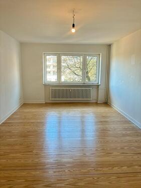 Foto - 2-Zimmerwohnung mit viel Platz - 630,00&nbsp;EUR Kaltmiete, ca.&nbsp; 75,70&nbsp;m&sup2;