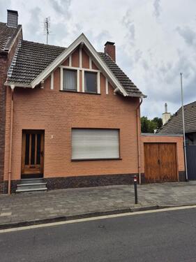 Foto - Einfamilienhaus Doppelhaushälfte mit Garten in Neuss Holzheim