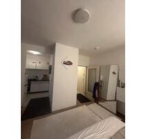 Ein Zimmer Wohnung Kiel in sehr zentraler Lage - Anfrage stop