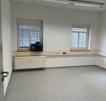 Büro - Praxisraum. - 420,00 EUR Kaltmiete, in Petershagen/Eggersdorf (PLZ: 15345)