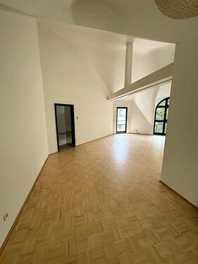 Foto - Dachgeschoßwohnung in Wiesbaden zur Miete