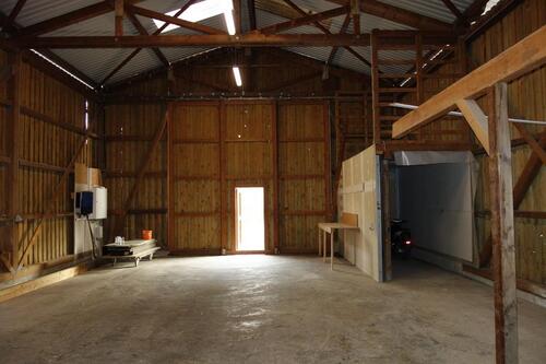 Foto - Lagerhalle Gewerbehalle kalte Halle Garage Produktionshalle