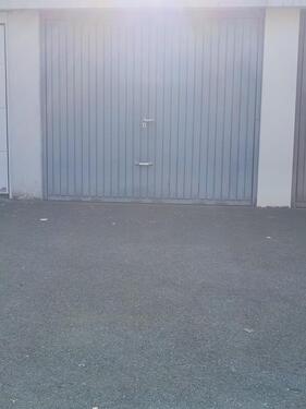 Foto - Einzelgarage abschließbar - 125,00 EUR Miete,