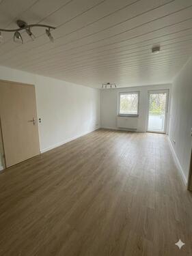 Foto - Flexible Raumaufteilung 3-4 Zimmer Whg. mit Balkon in Pfullingen