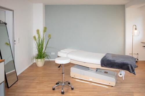 Foto - Freier Behandlungsraum in Kronberg- hell, ruhig, mitten im Grünen