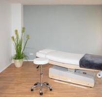 Freier Behandlungsraum in Kronberg- hell, ruhig, mitten im Grünen - Kronberg im Taunus