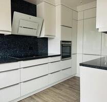 Helle DG-Wohnung mit großer Dachterrasse, Stellplatz & Nähe S-Bahn Hermsdorf - Glienicke/Nordbahn