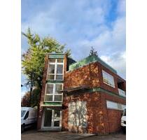 Frisch renovierte 2 Zimmer Balkonwohnung - ideal für SIE und IHN - Hamburg Wandsbek