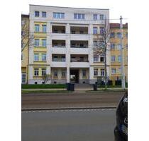 Erschwingliche EG (Hochparterre) 2 Raumwohnung in 07545 Gera