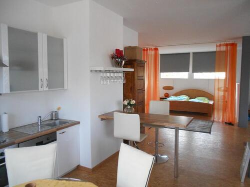 Foto - Möbilierte Wohnung 90 qm - 700,00 EUR Kaltmiete,
