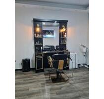Friseur Friseurin Stuhl - 650,00&nbsp;EUR Kaltmiete, ca.&nbsp; 50,00&nbsp;m&sup2; in Stuttgart (PLZ: 70435) Zuffenhausen