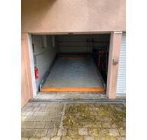 Garage - Doppelparker in Zeppelinheim - Neu-Isenburg