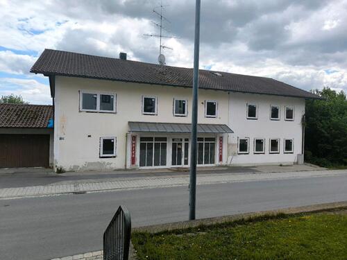 Foto - Sanierungsbedürftige Immobilie mit Gewerbefläche zu verkaufen